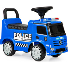 Mercedes uzbraucams policijas staigulis + led